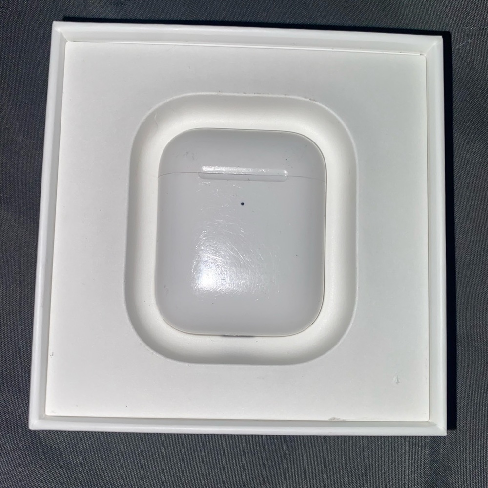 Apple AirPods first 1 gens